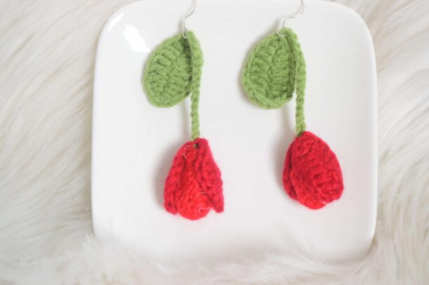 Rosa | Boucle d'oreille rose rouge