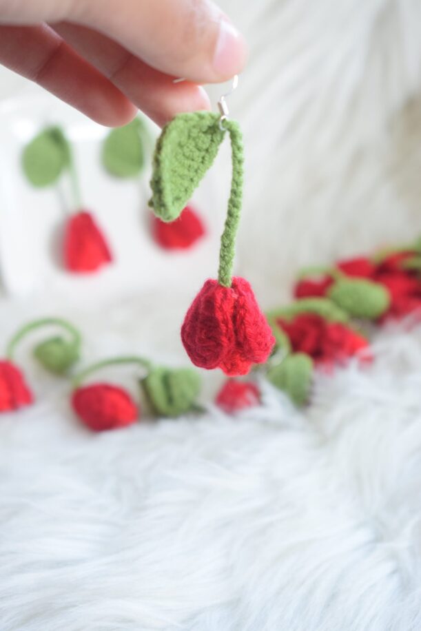 Rosa | Boucle d'oreille rose rouge – Image 7