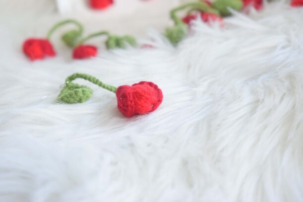 Rosa | Boucle d'oreille rose rouge – Image 5