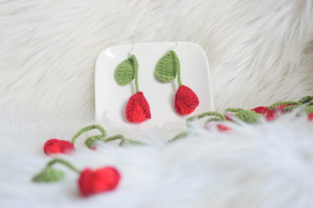Rosa | Boucle d'oreille rose rouge – Image 6