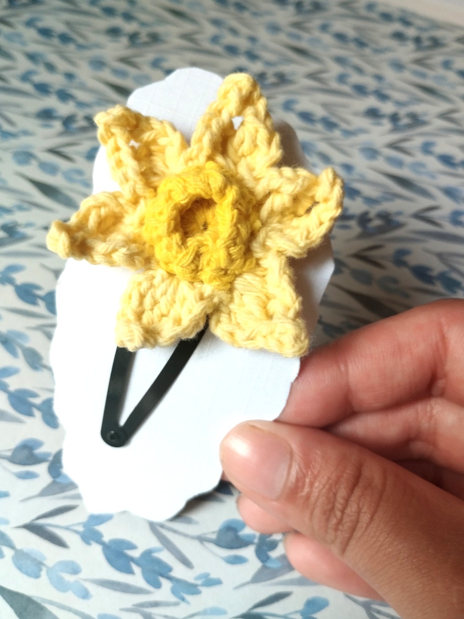 Jona | barrette fleur jonquille