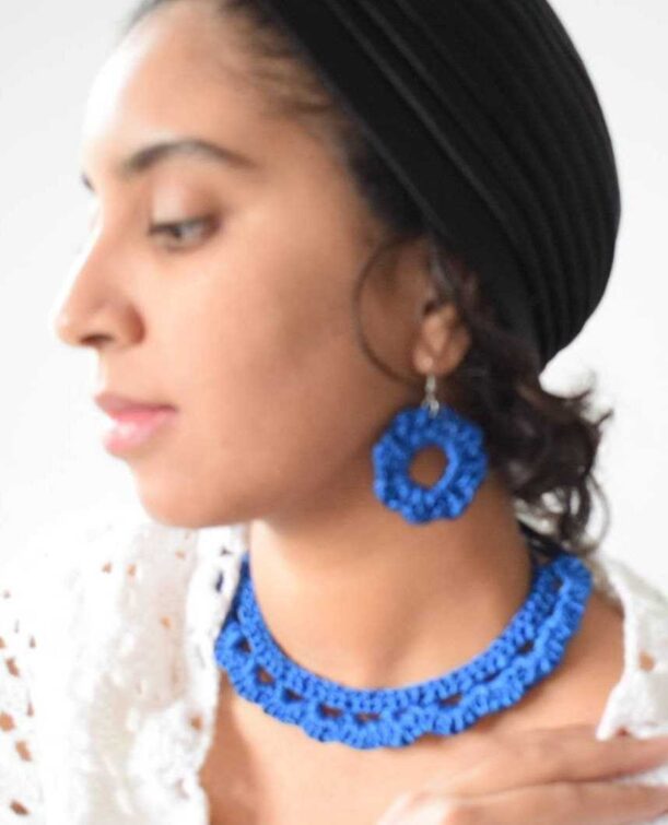 YARA | Boucles d'oreilles en ruban de satin – Image 3