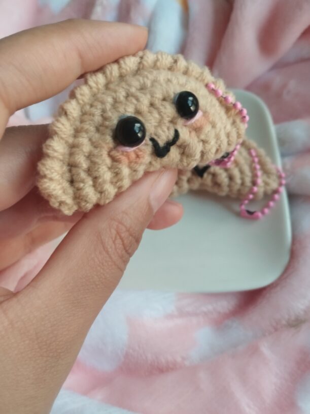Gy | mini Gyoza kawaii au crochet 🥟 – Image 3