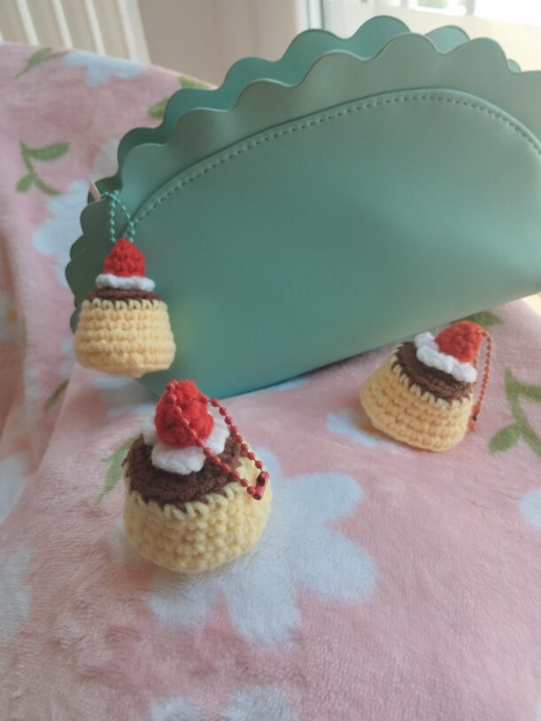 Pudy| Pudding kawaii au crochet 🍮 – Image 2